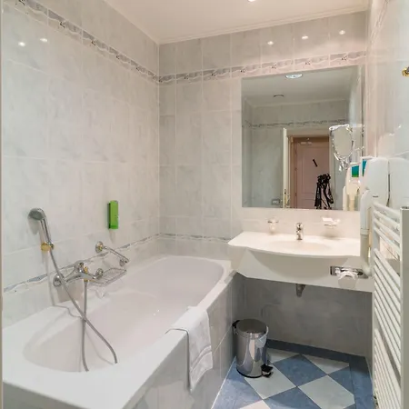 Ensana Pacifik Hotel 4*